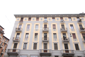 Deposito in vendita a Milano