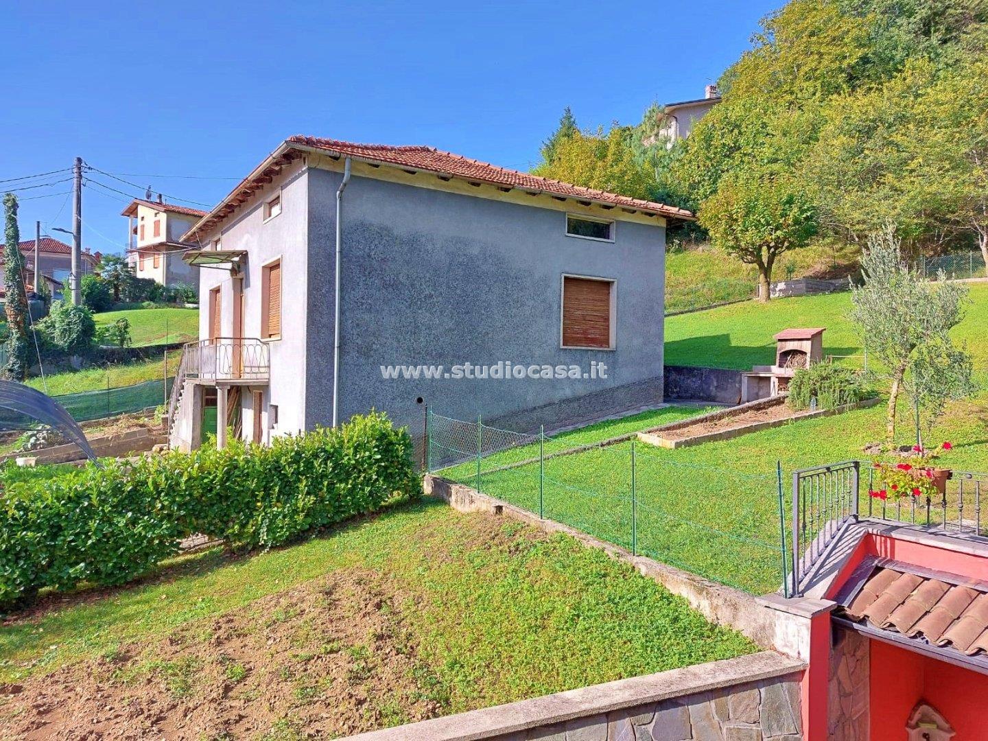 Casa Unifamiliare in vendita a Bianzano