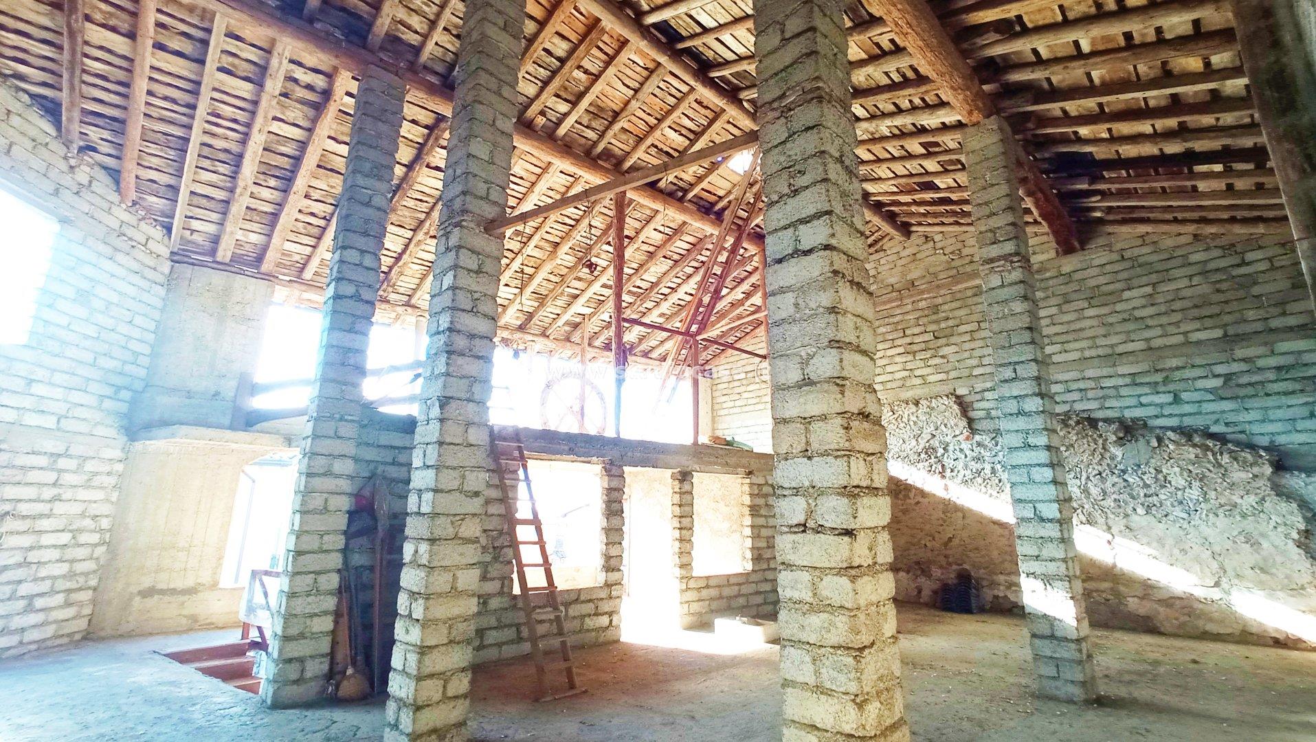 Casa Plurifamiliare in vendita a Rovetta