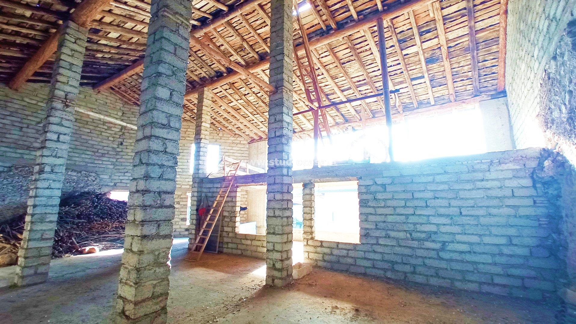 Casa Plurifamiliare in vendita a Rovetta