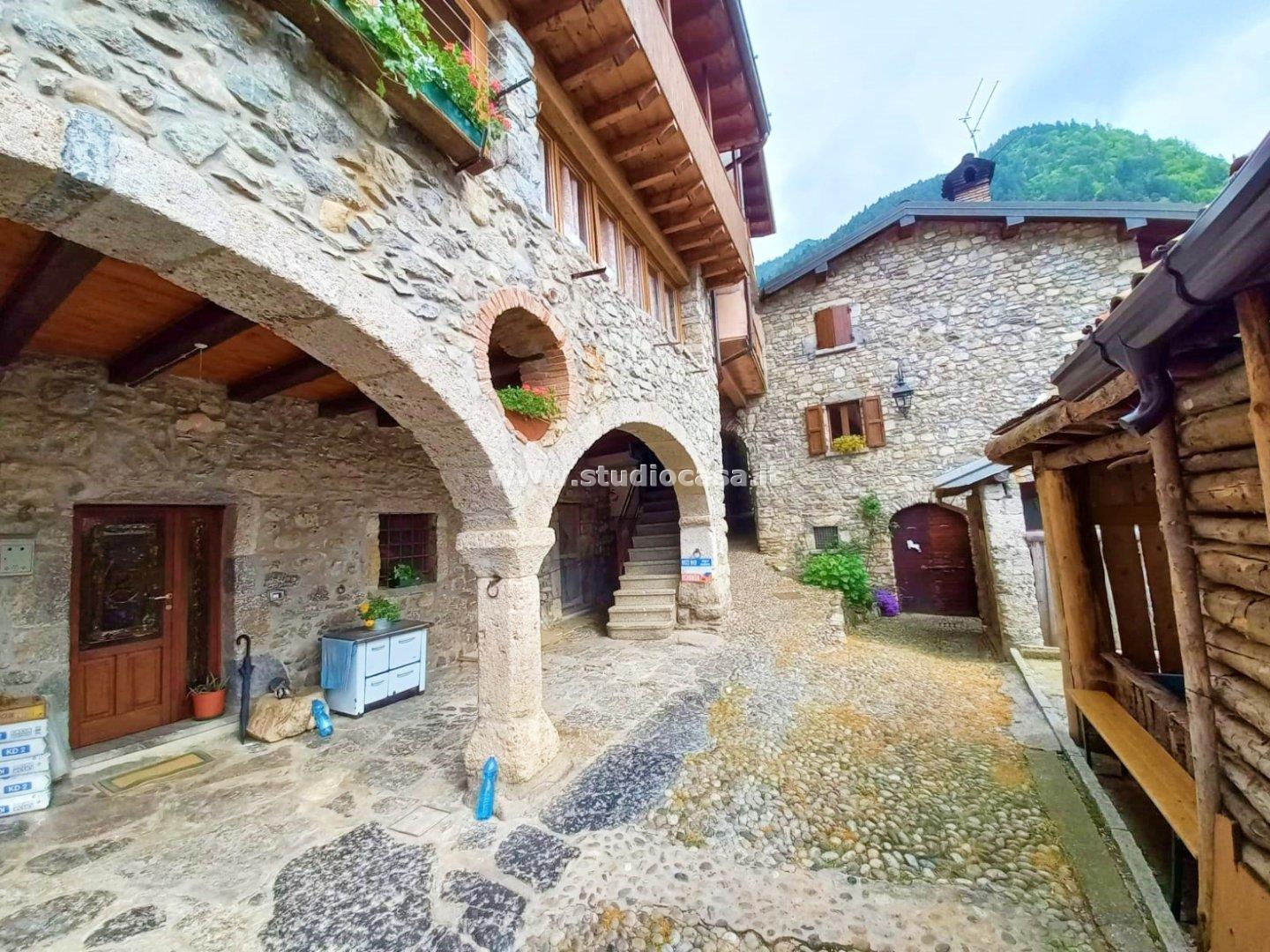 Appartamento in vendita a Ardesio