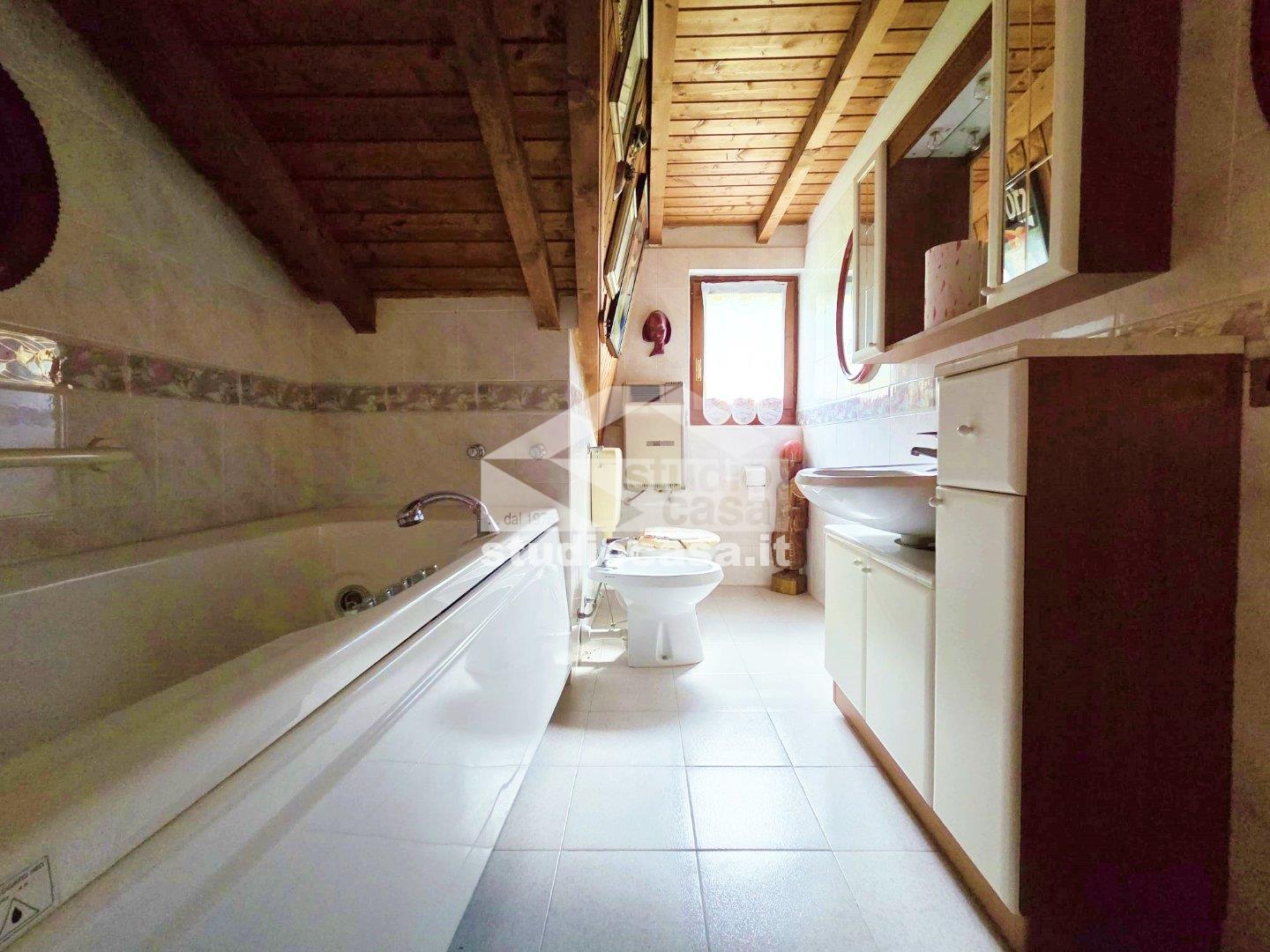 Appartamento in vendita a Gromo