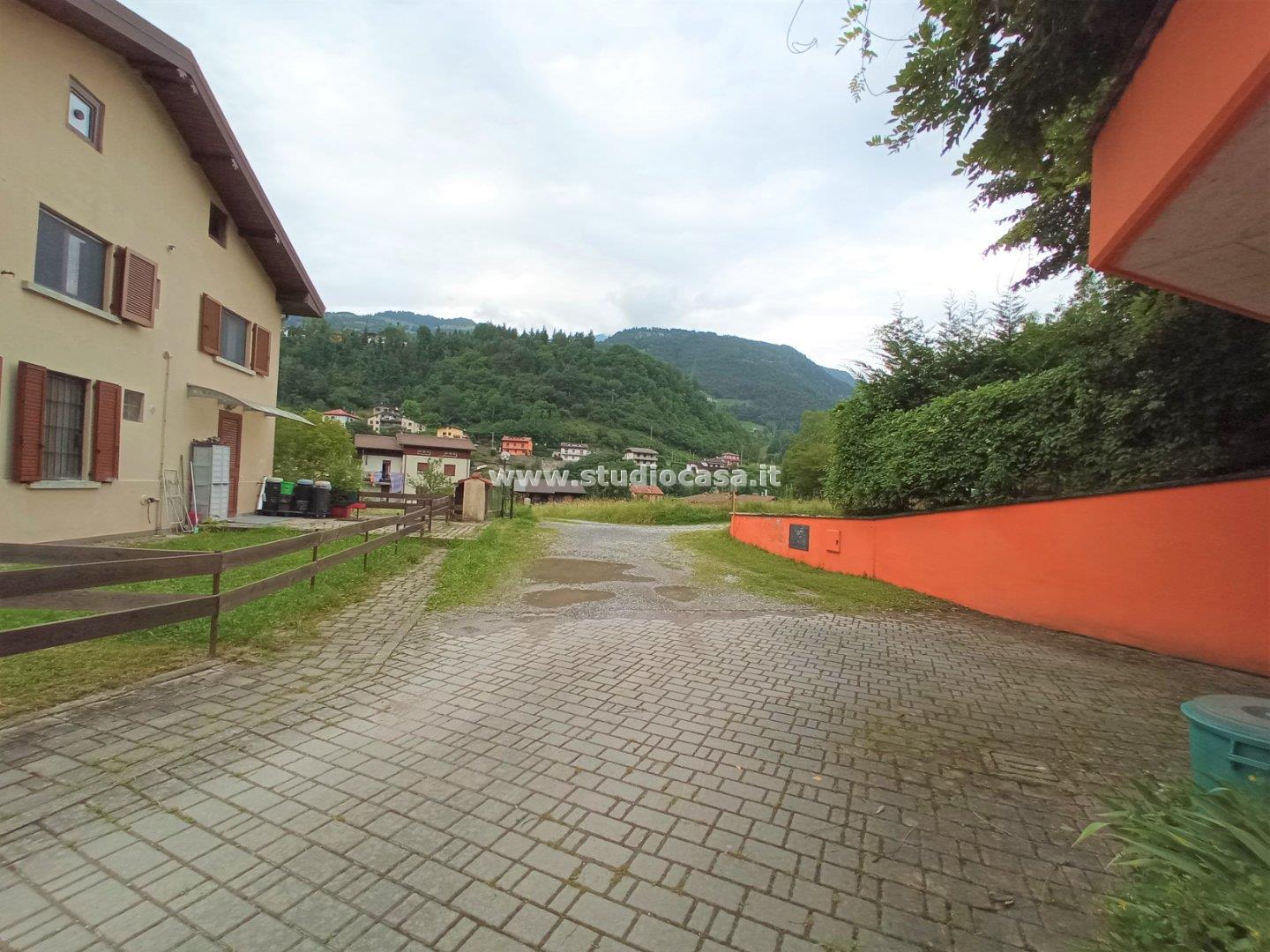 Appartamento in vendita a Ponte Nossa