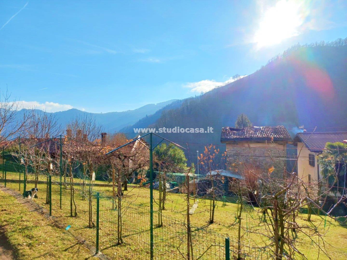 Terreno Residenziale in vendita a Gorno