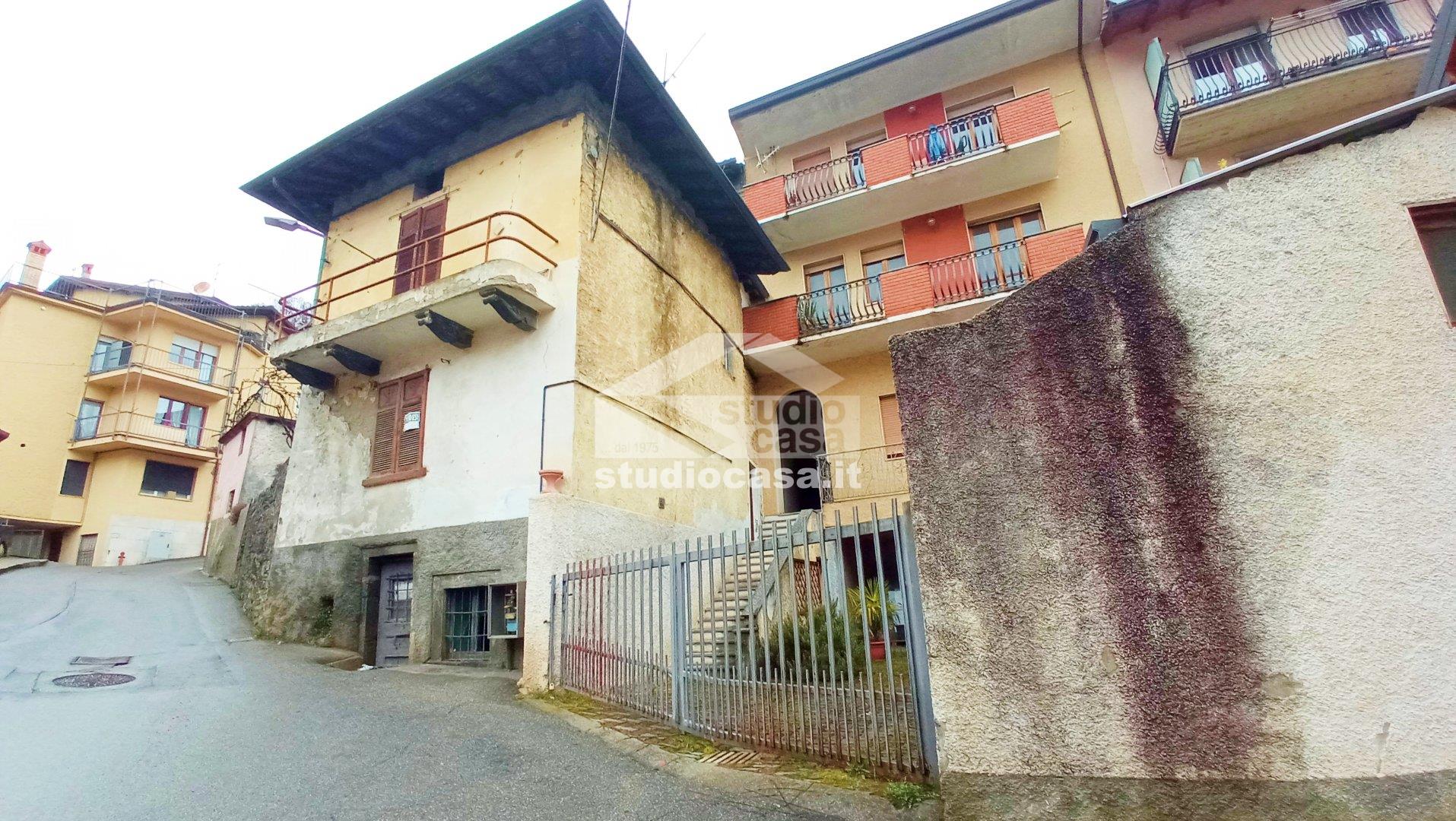 Casa Unifamiliare in vendita a Gorno