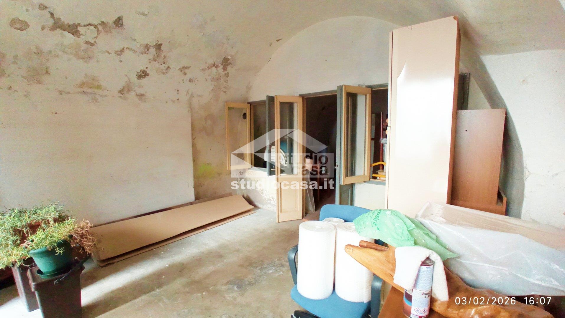 Casa Rustica in vendita a Gorno