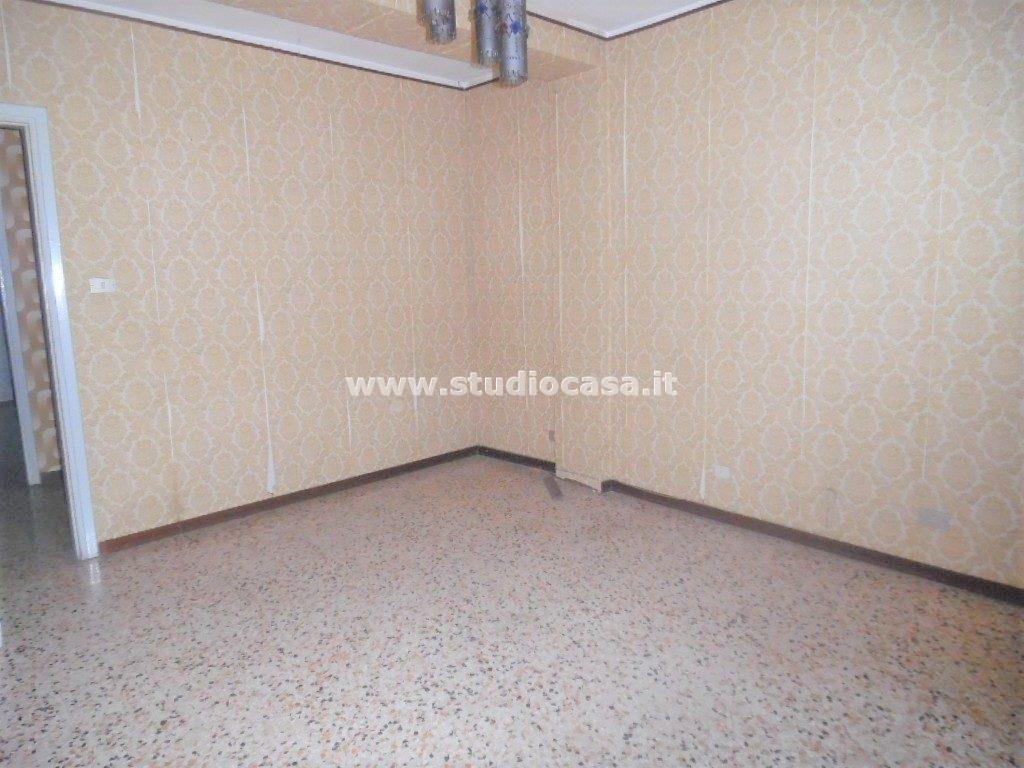Casa Bifamiliare in vendita a Gorno