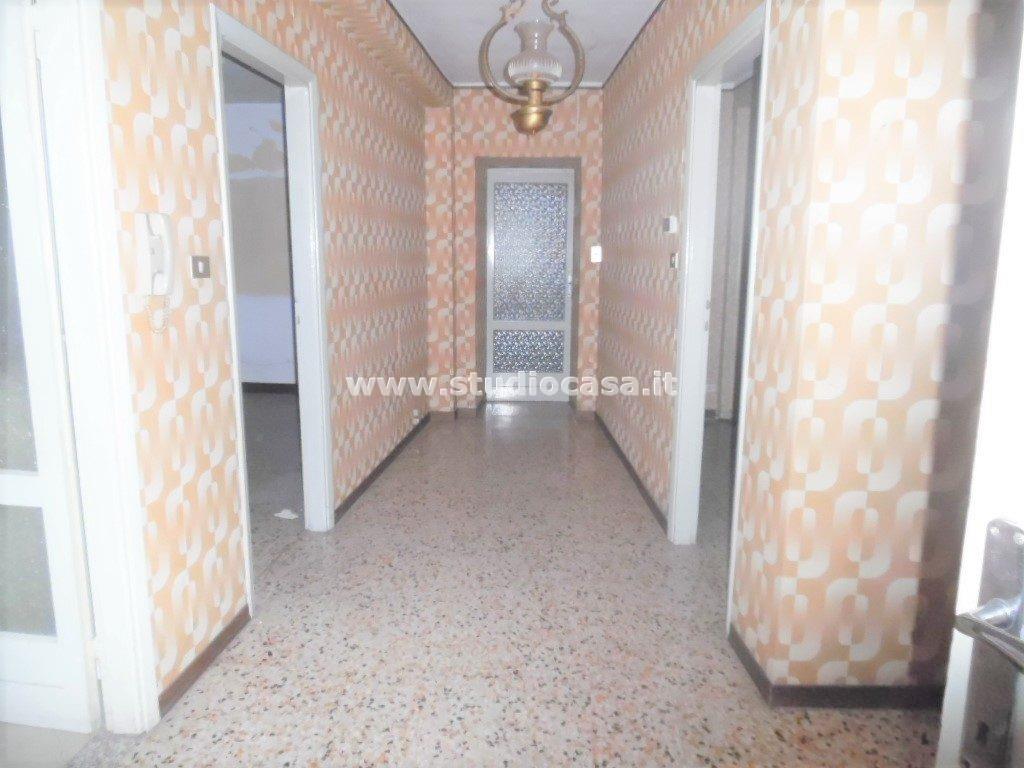 Casa Bifamiliare in vendita a Gorno
