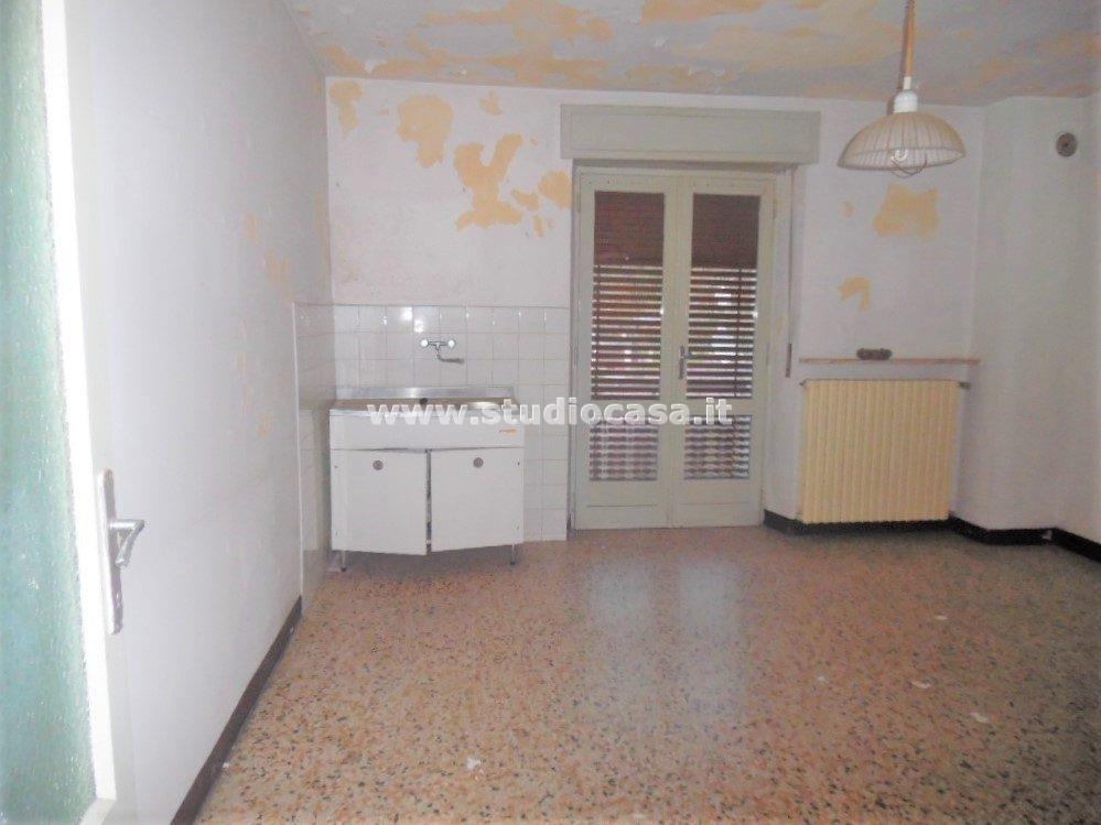 Casa Bifamiliare in vendita a Gorno