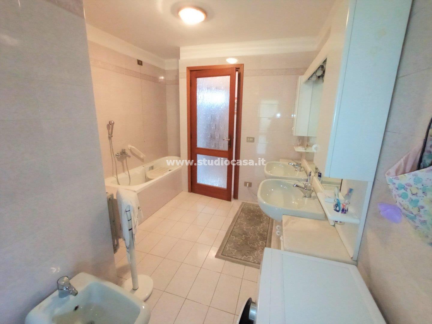 Appartamento in Villa in vendita a Villa d