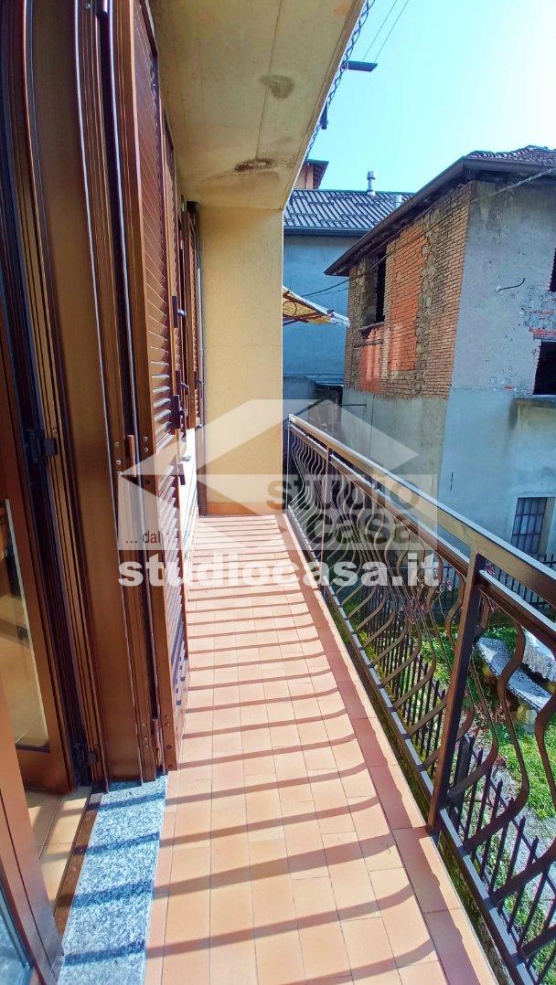 Casa Bifamiliare in vendita a Ponte Nossa