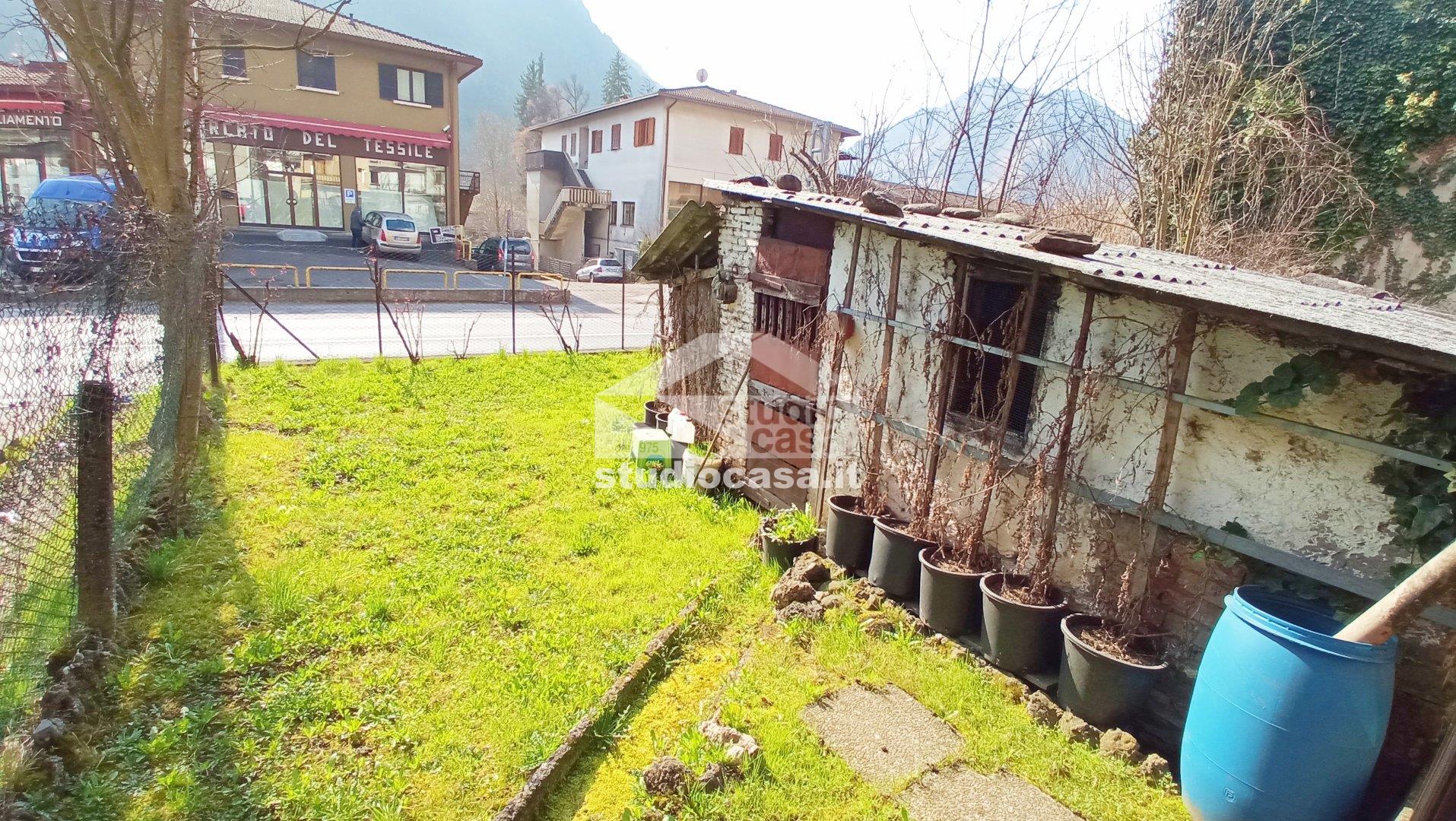 Casa Bifamiliare in vendita a Ponte Nossa
