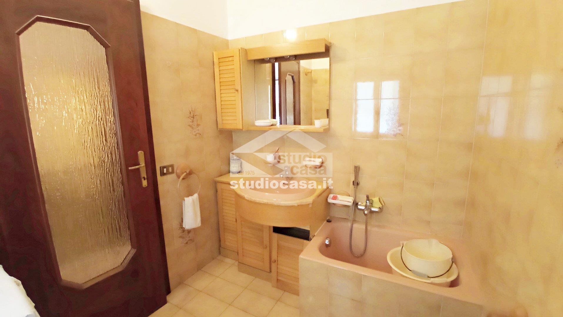 Casa Bifamiliare in vendita a Ponte Nossa