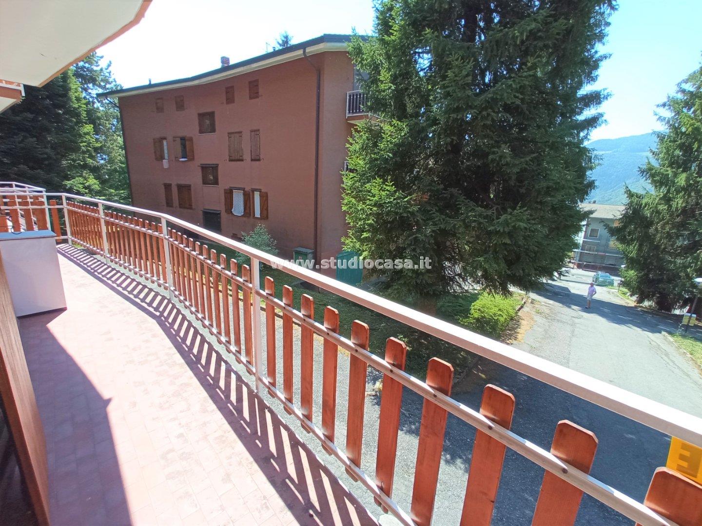 Appartamento in vendita a Gorno