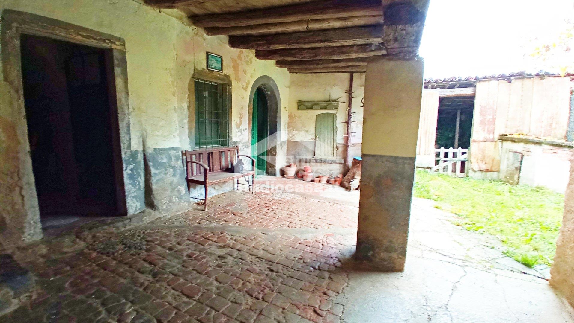 Casa Bifamiliare in vendita a Premolo