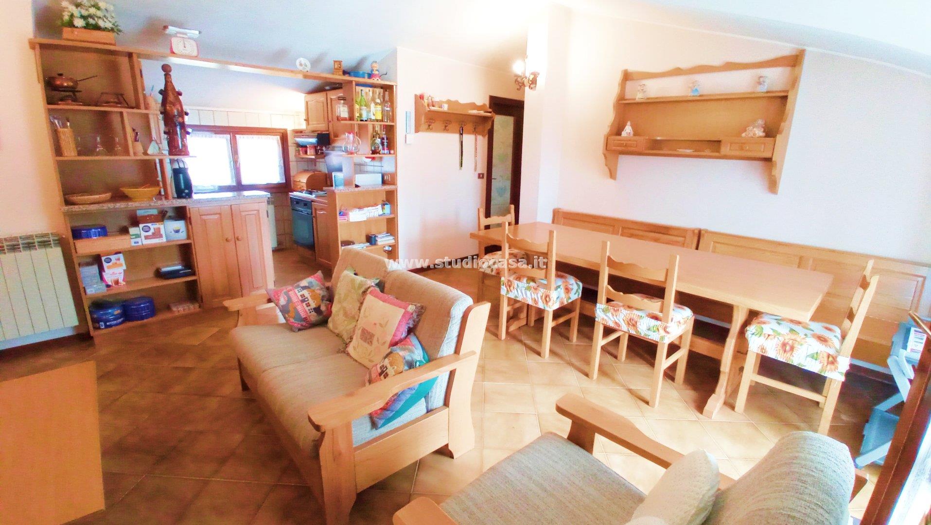 Appartamento in vendita a Rovetta