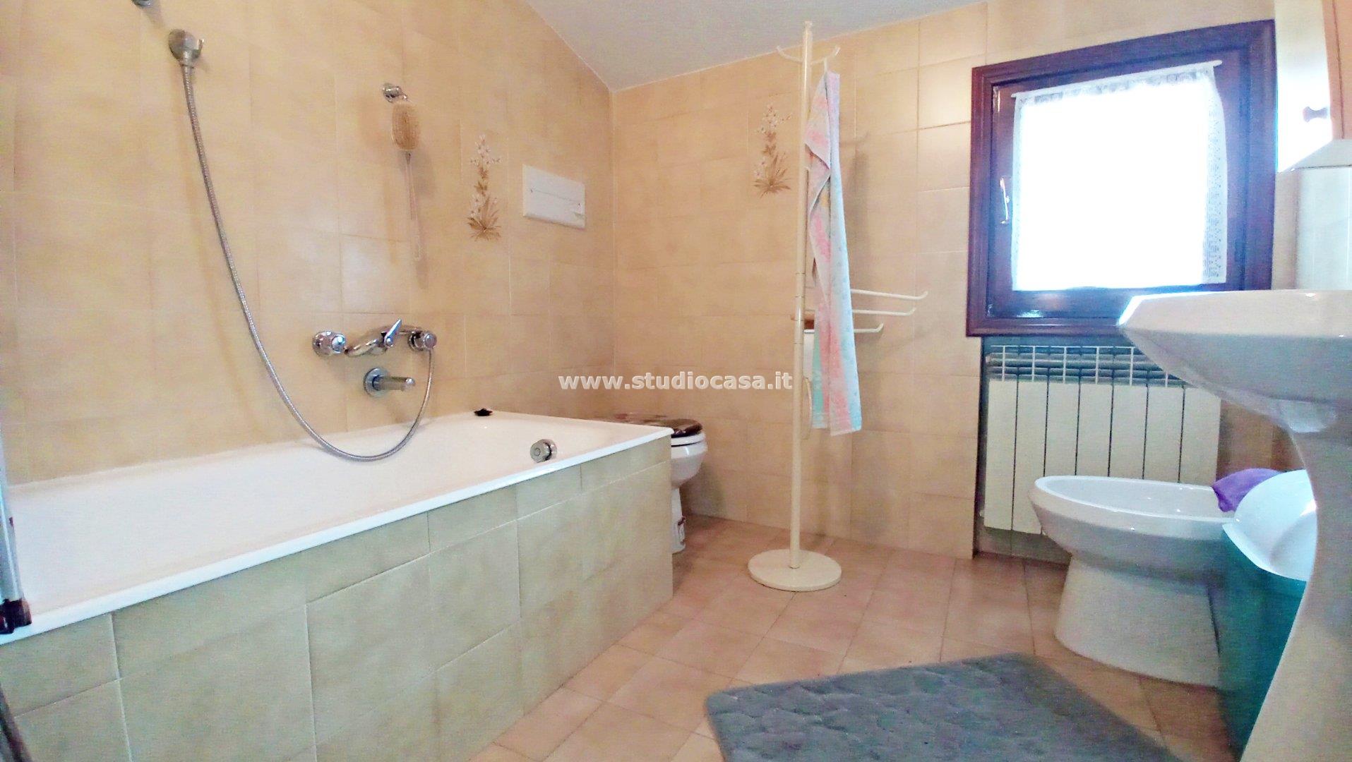 Appartamento in vendita a Rovetta