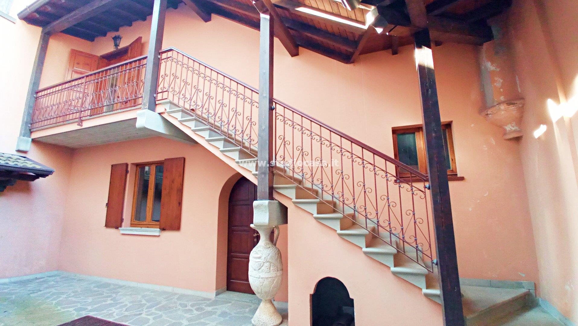 Appartamento in vendita a Villa d