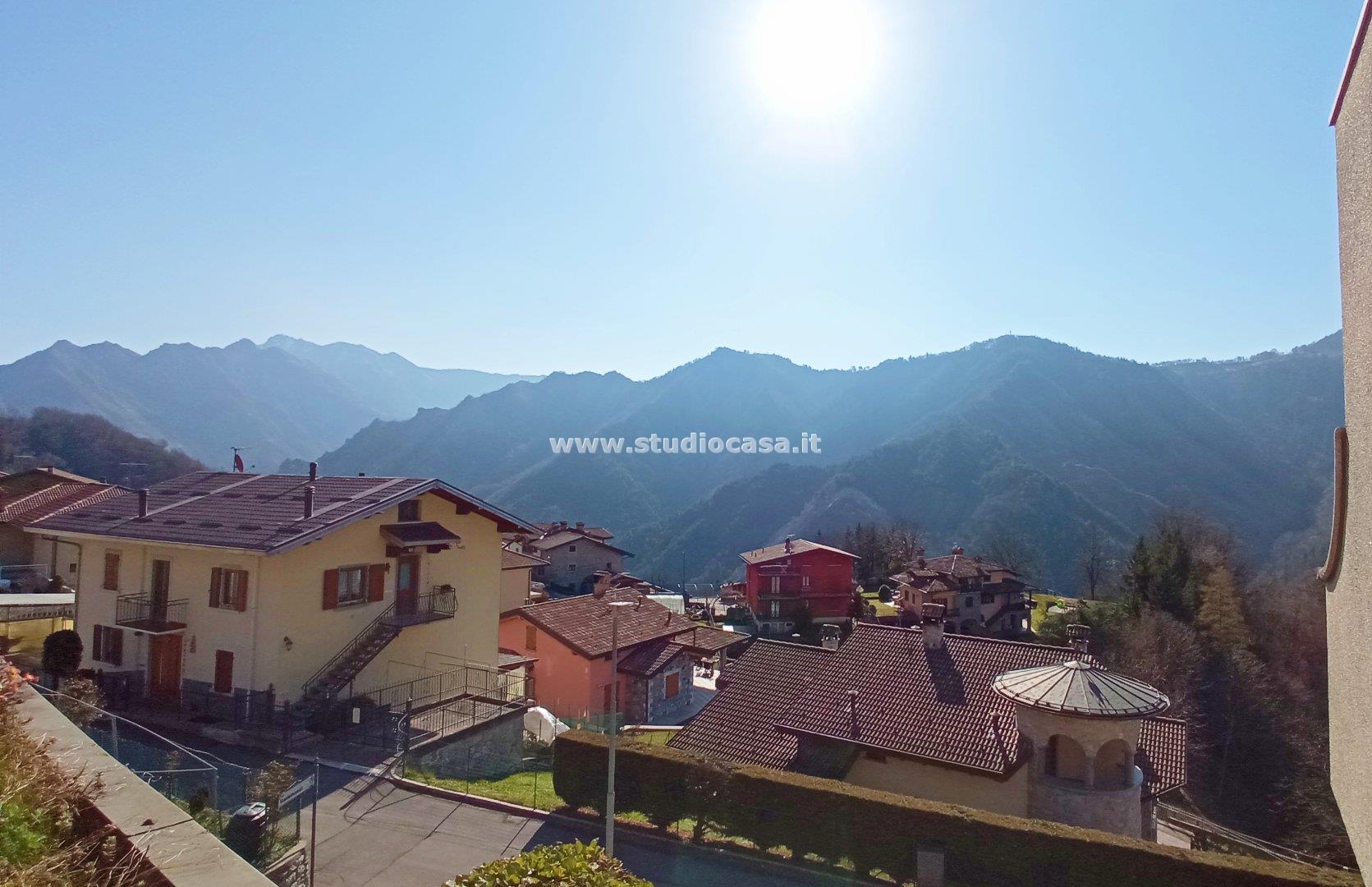 Appartamento in vendita a Gorno