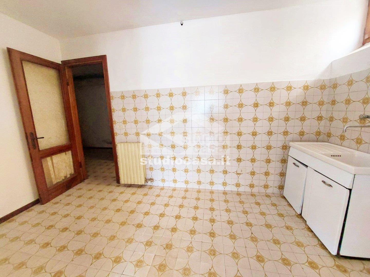 Negozio in vendita a Clusone