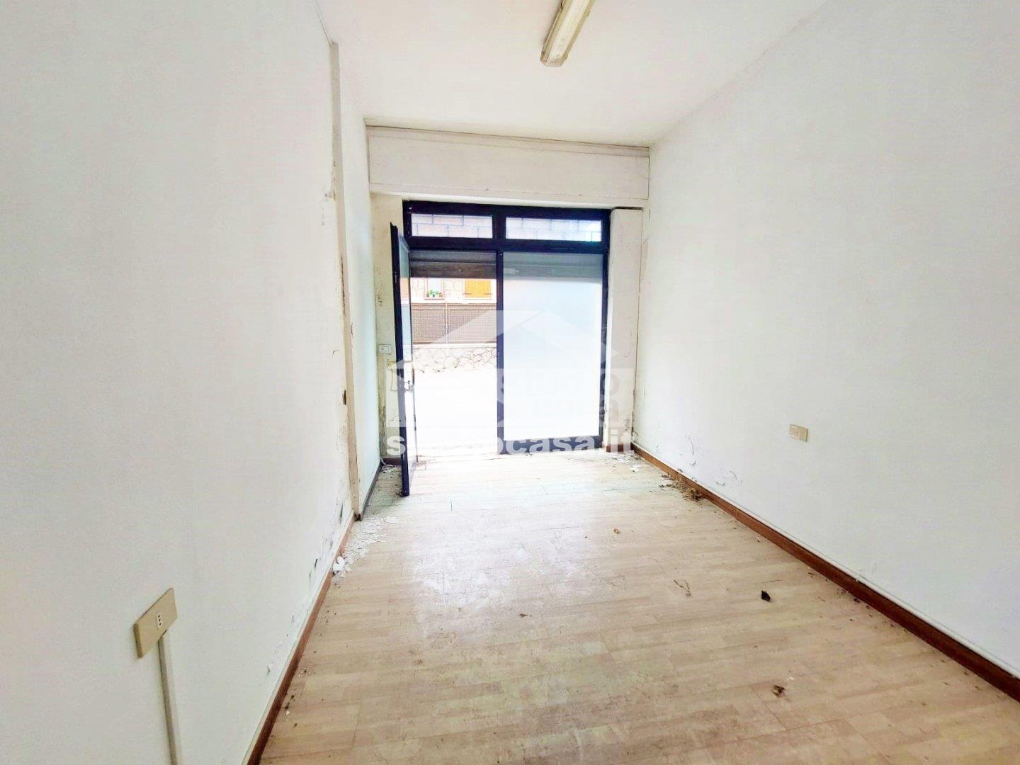 Negozio in vendita a Clusone