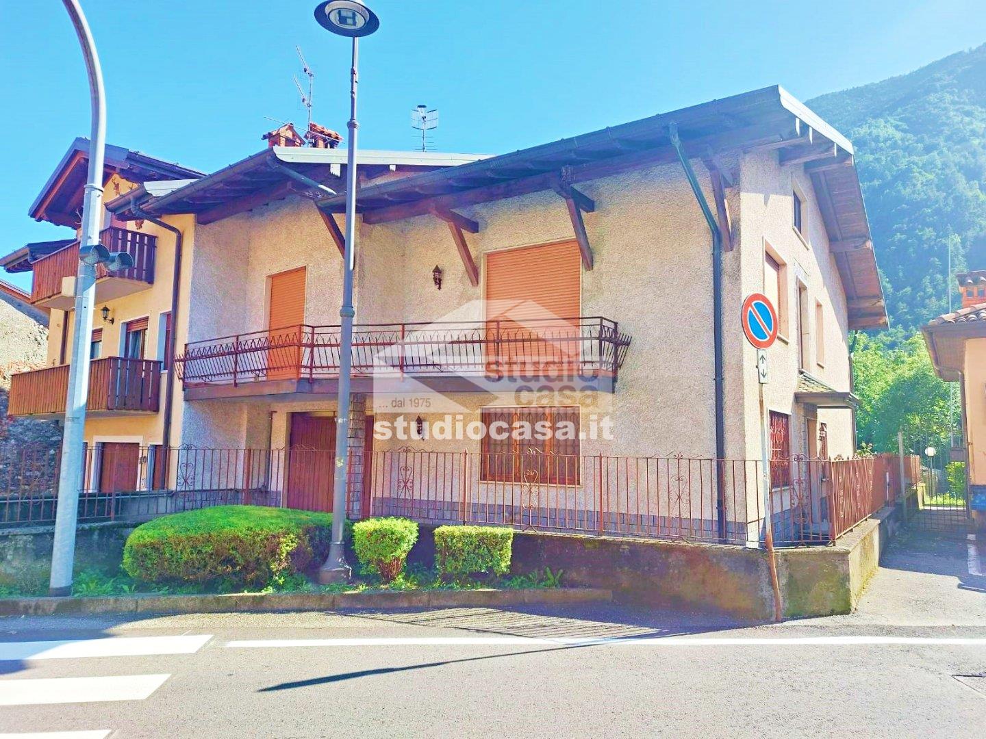 Casa Bifamiliare in vendita a Cerete