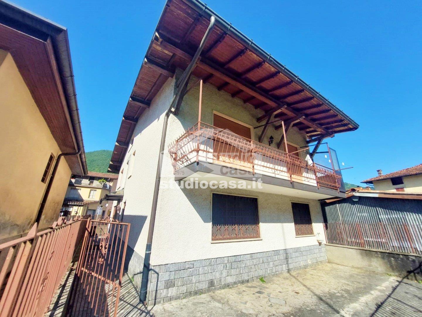 Casa Bifamiliare in vendita a Cerete