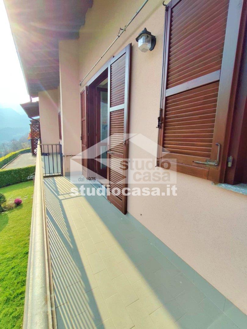 Appartamento in vendita a Parre