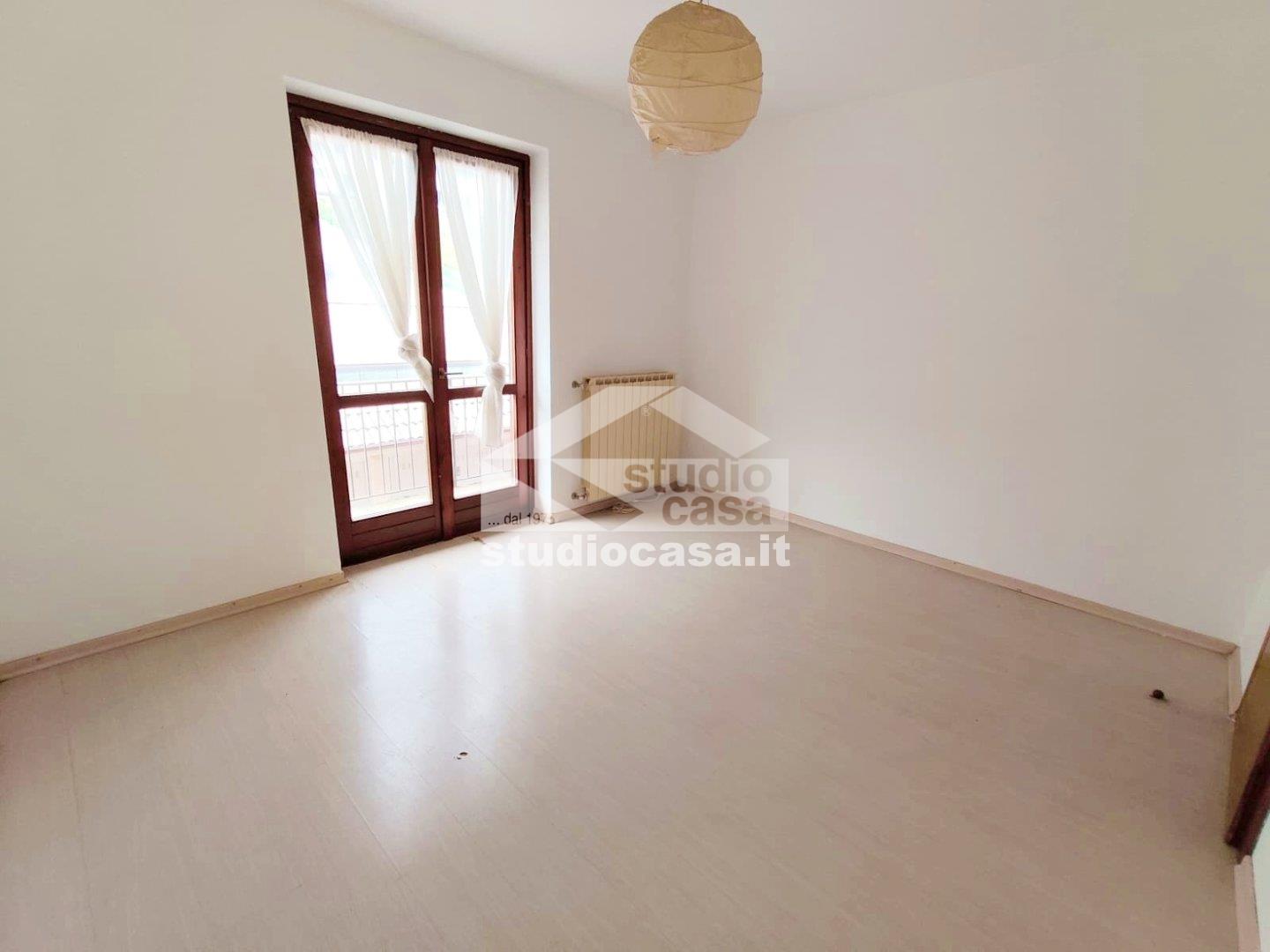 Appartamento in vendita a Parre