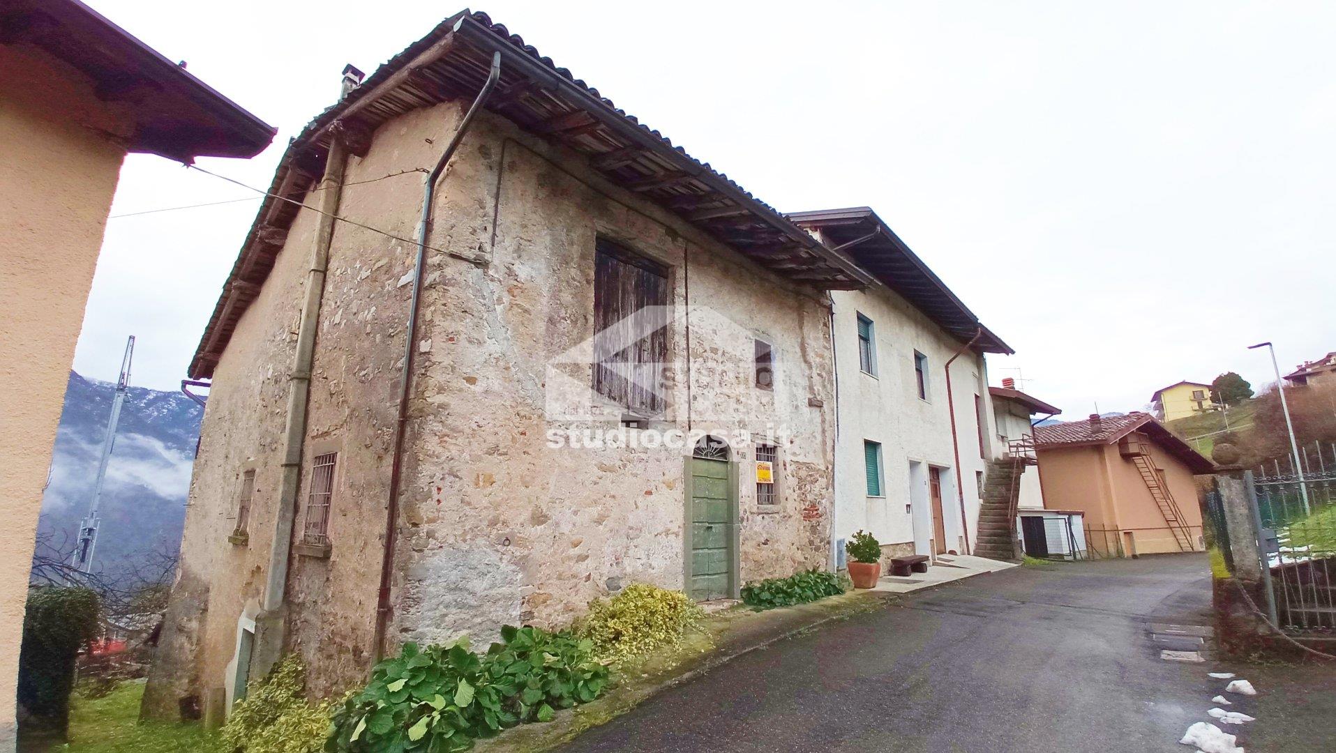 Casa Bifamiliare in vendita a Premolo