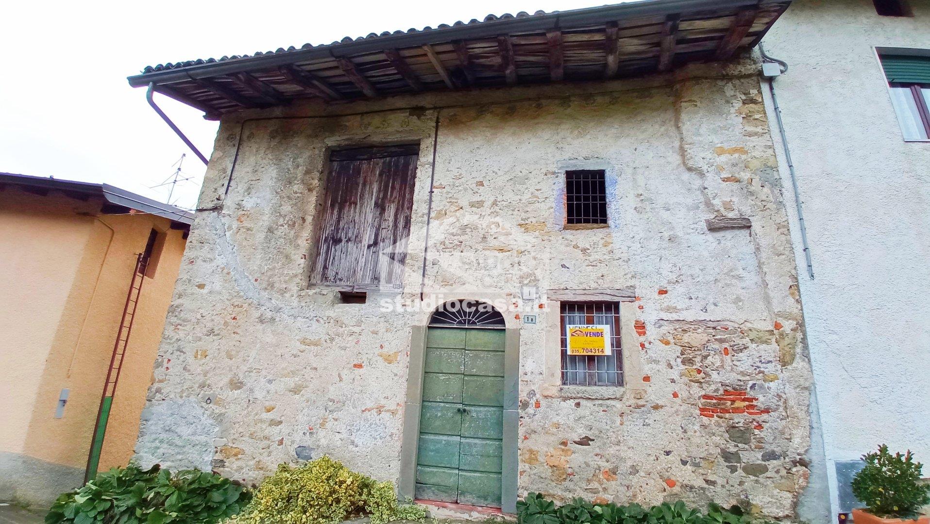 Casa Bifamiliare in vendita a Premolo