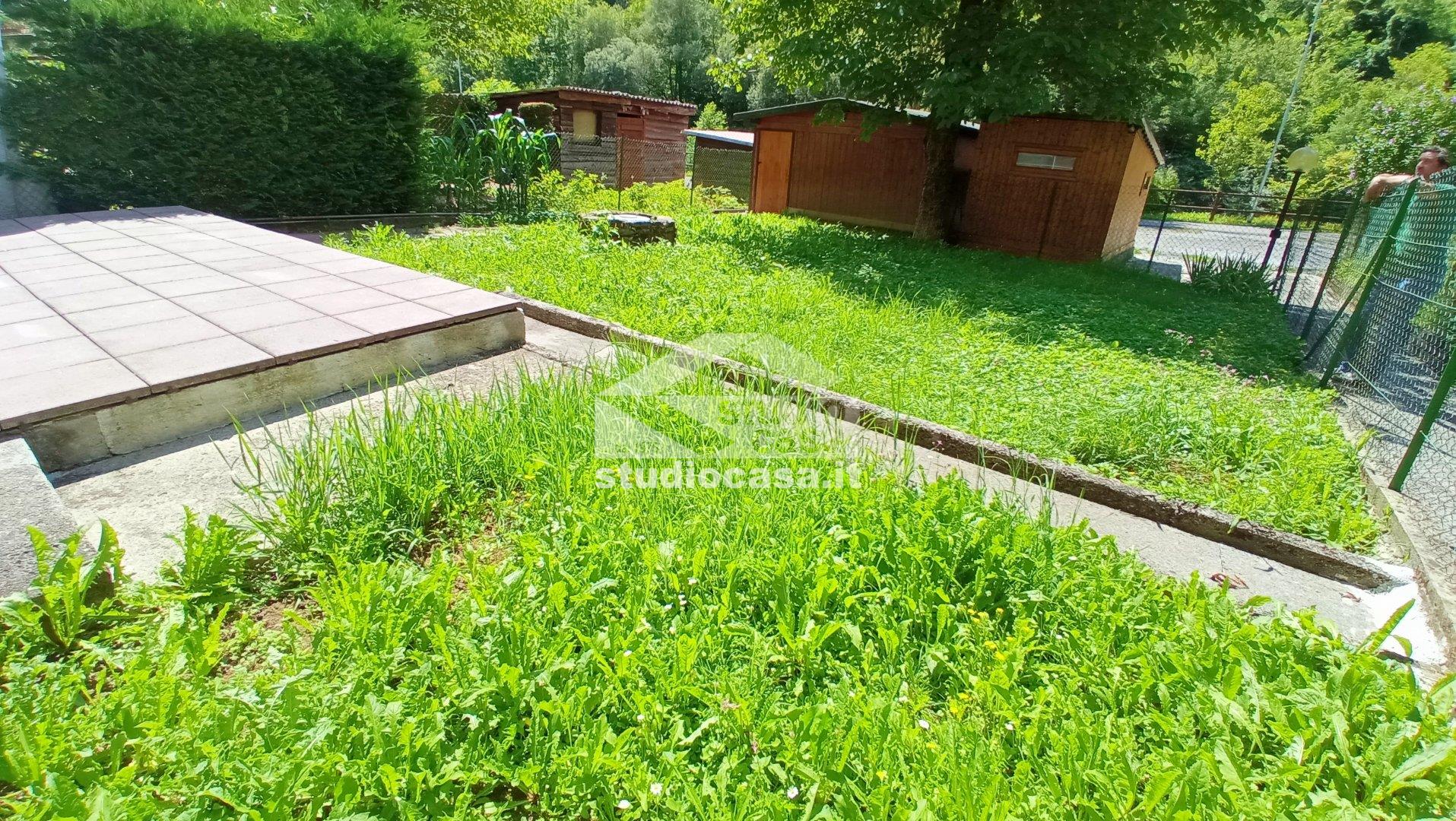Appartamento in vendita a Gorno