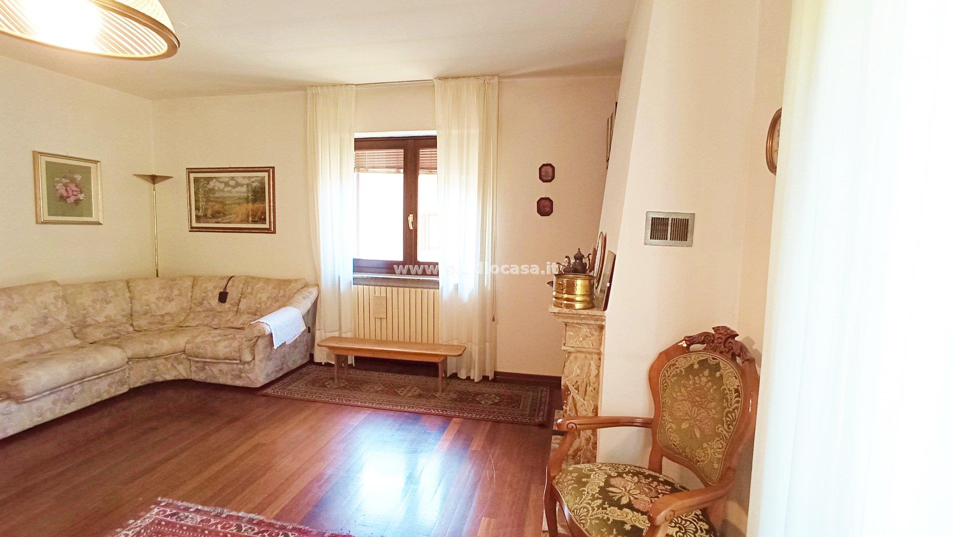 Villa Plurifamiliare in vendita a Ardesio