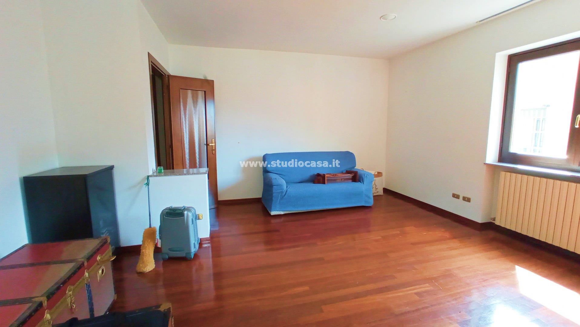 Villa Plurifamiliare in vendita a Ardesio