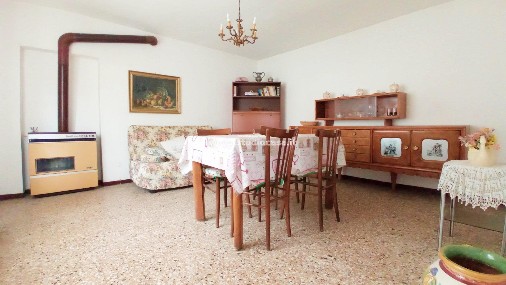 Casa Unifamiliare in vendita a Gorno