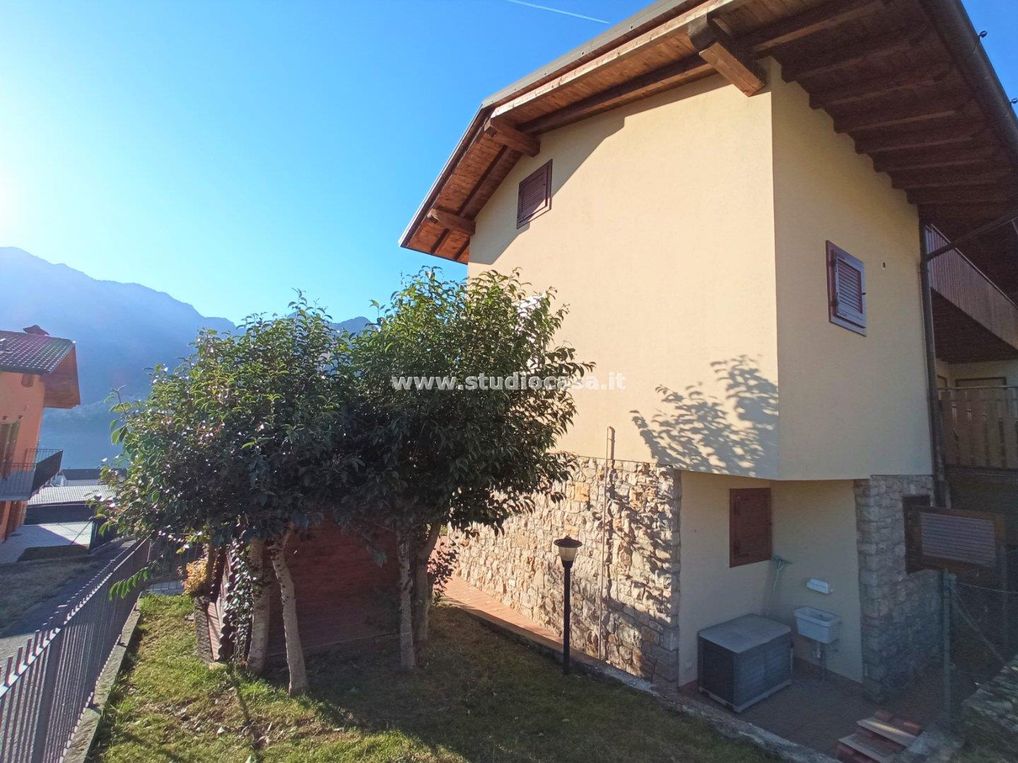 Appartamento in vendita a Parre