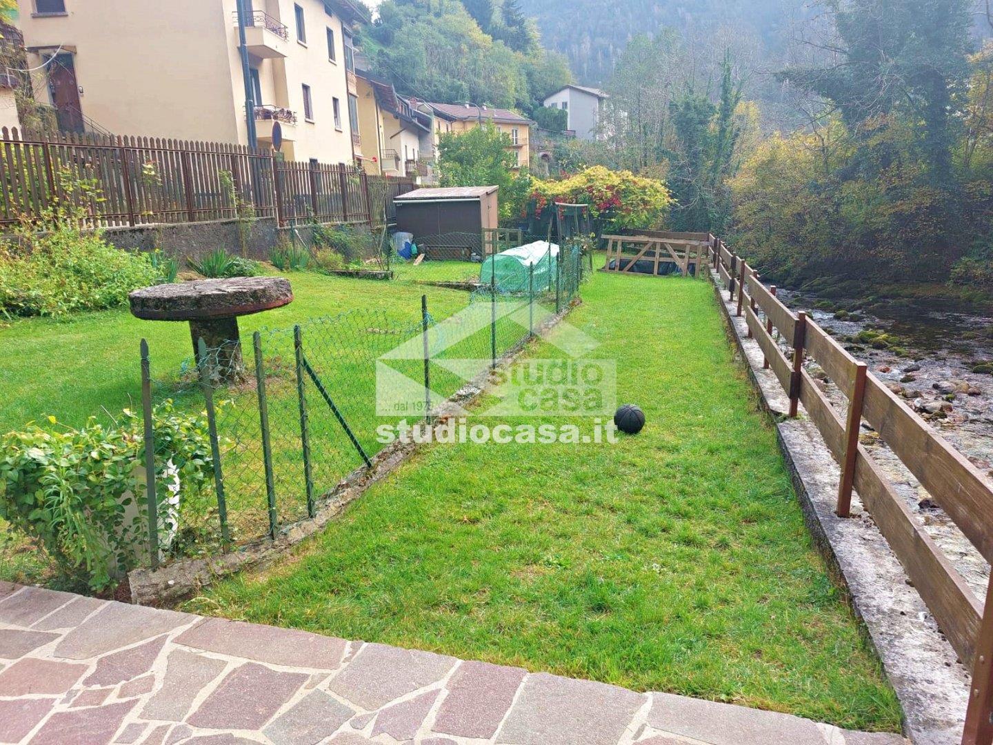 Appartamento in vendita a Ponte Nossa