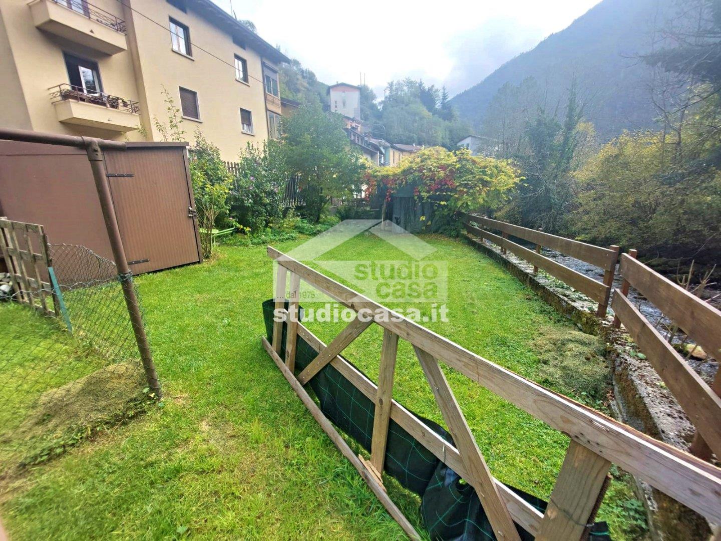 Appartamento in vendita a Ponte Nossa