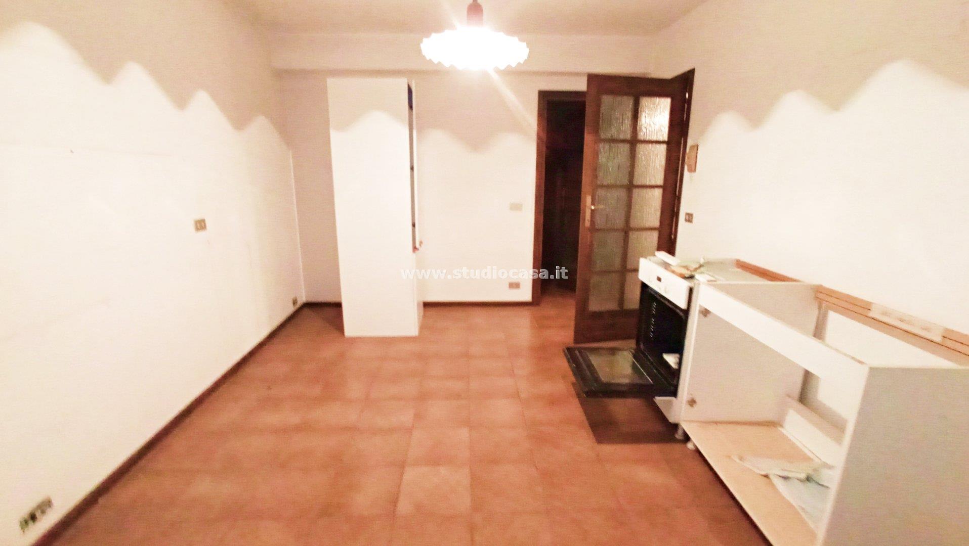 Casa Plurifamiliare in vendita a Gorno