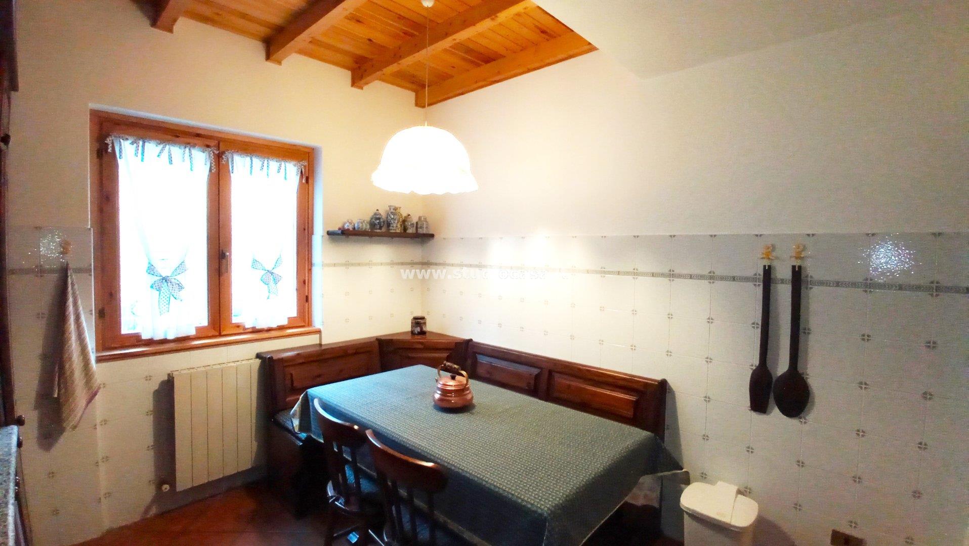 Appartamento in vendita a Rovetta