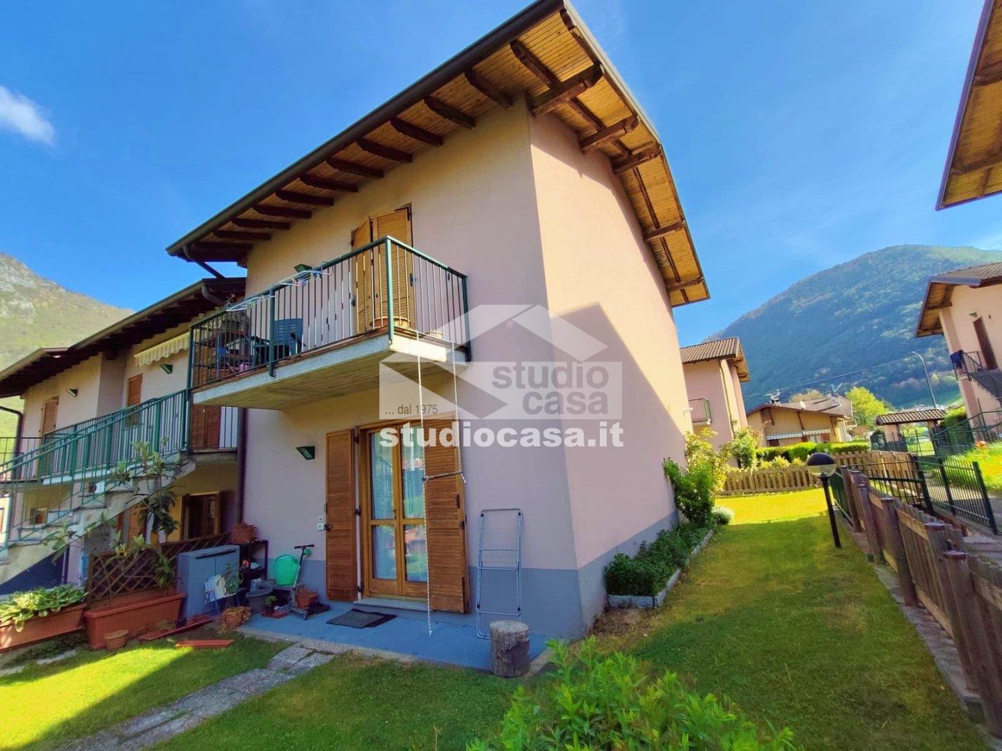 Villa a schiera di testa in vendita a Piario