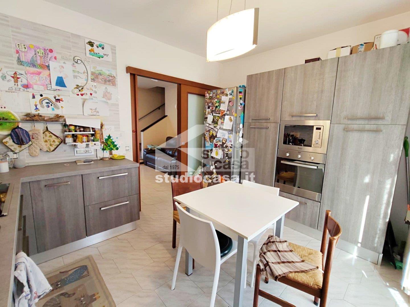 Villa a schiera di testa in vendita a Piario