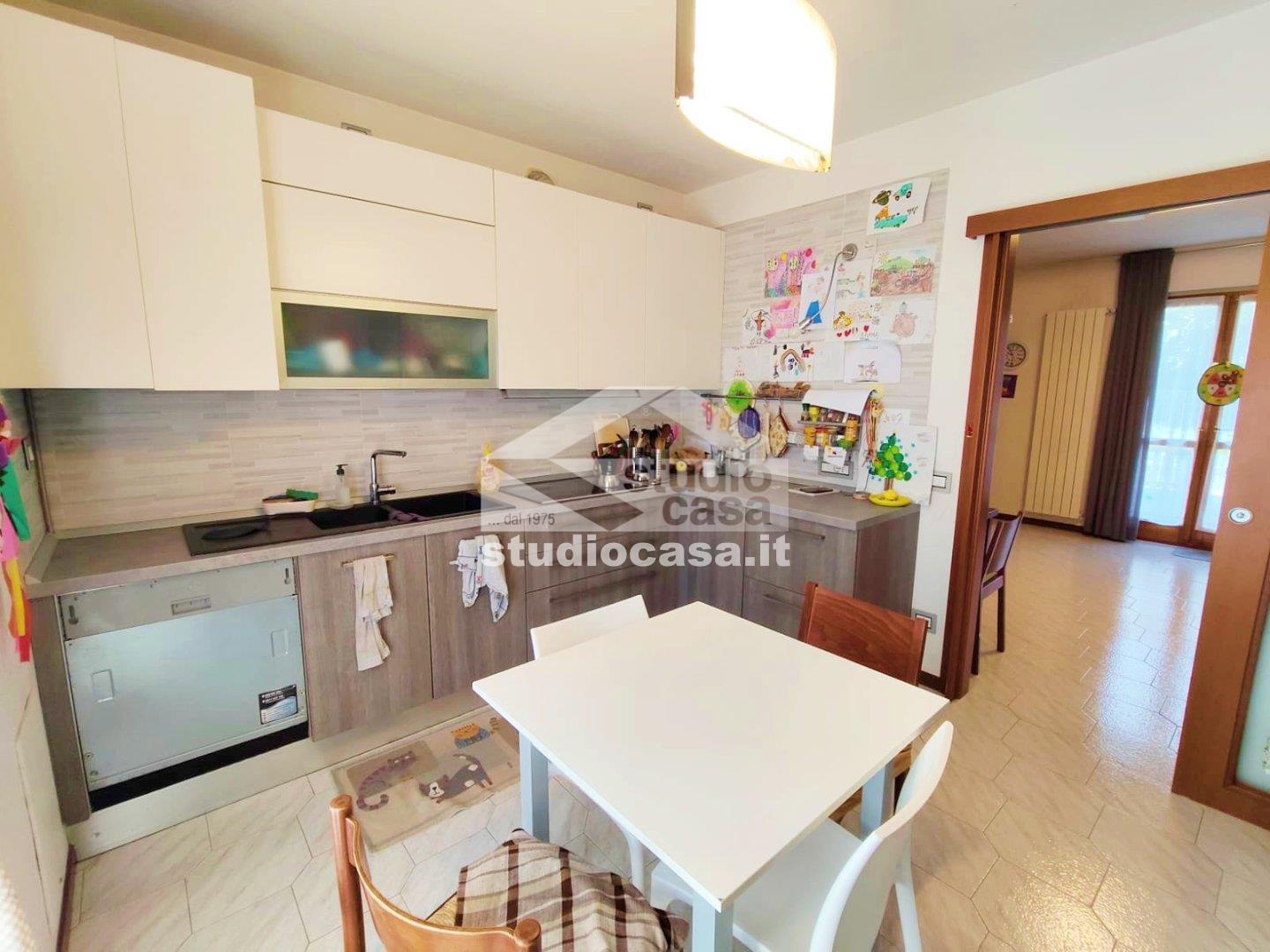 Villa a schiera di testa in vendita a Piario