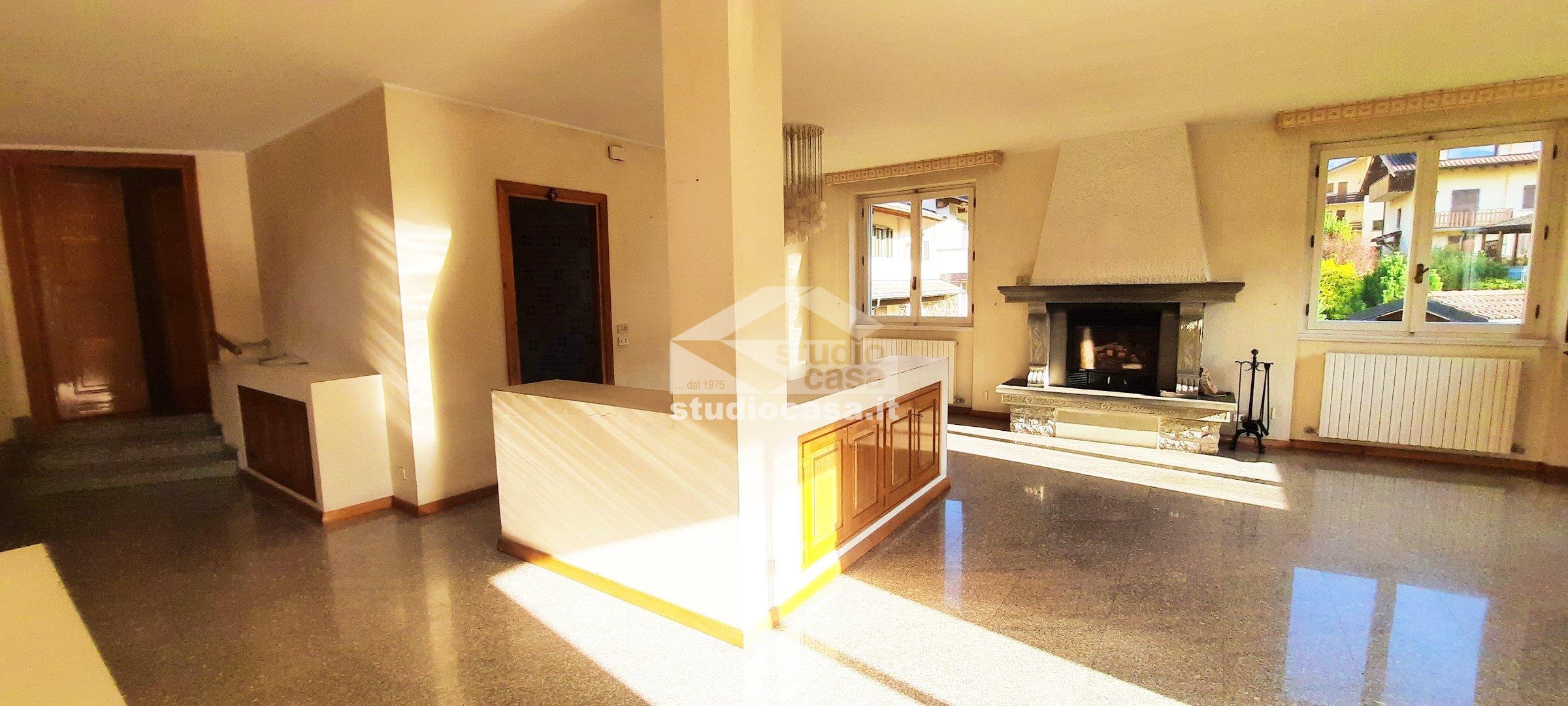 Villa Plurifamiliare in vendita a Onore