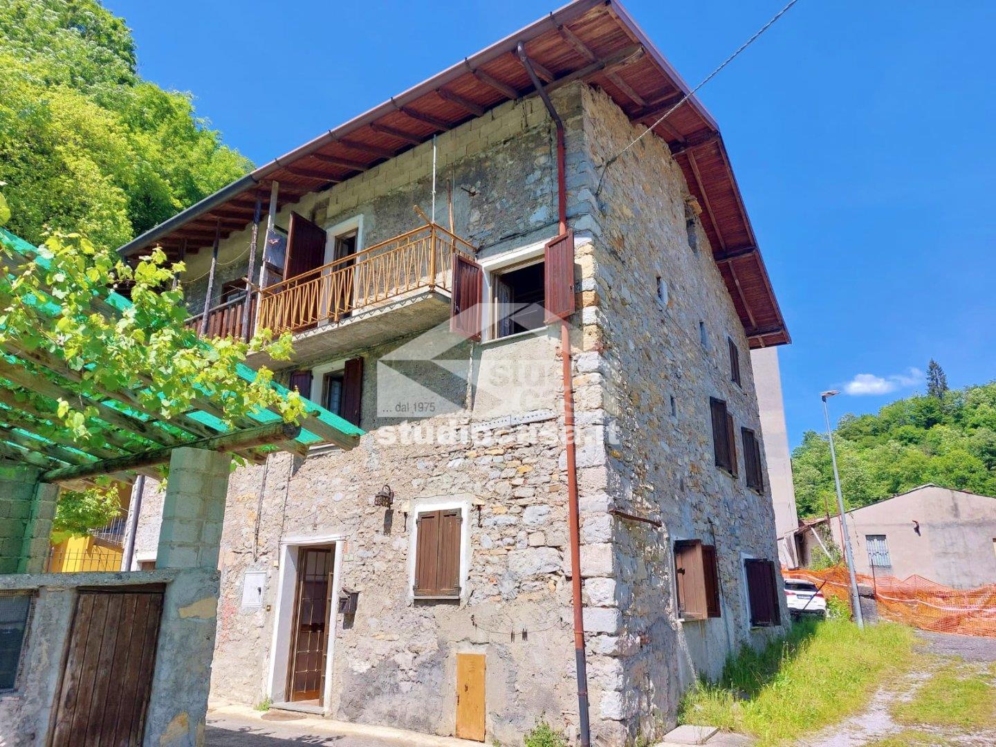 Casa Unifamiliare in vendita a Clusone