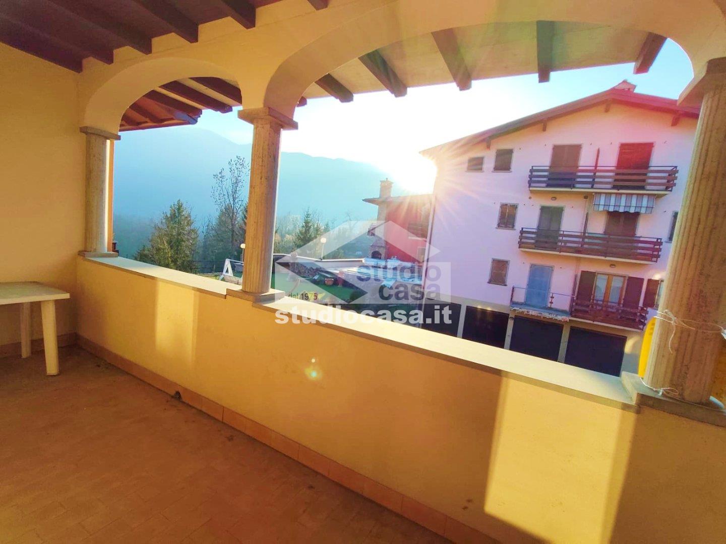 Appartamento in vendita a Rovetta