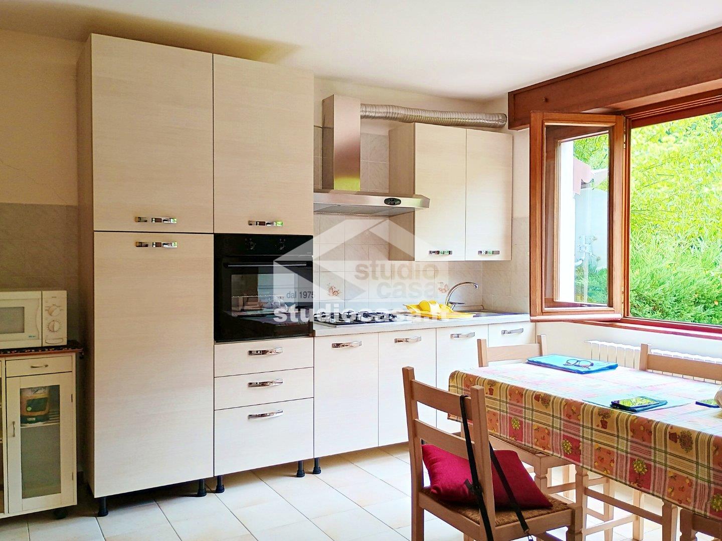 Appartamento in vendita a Gorno