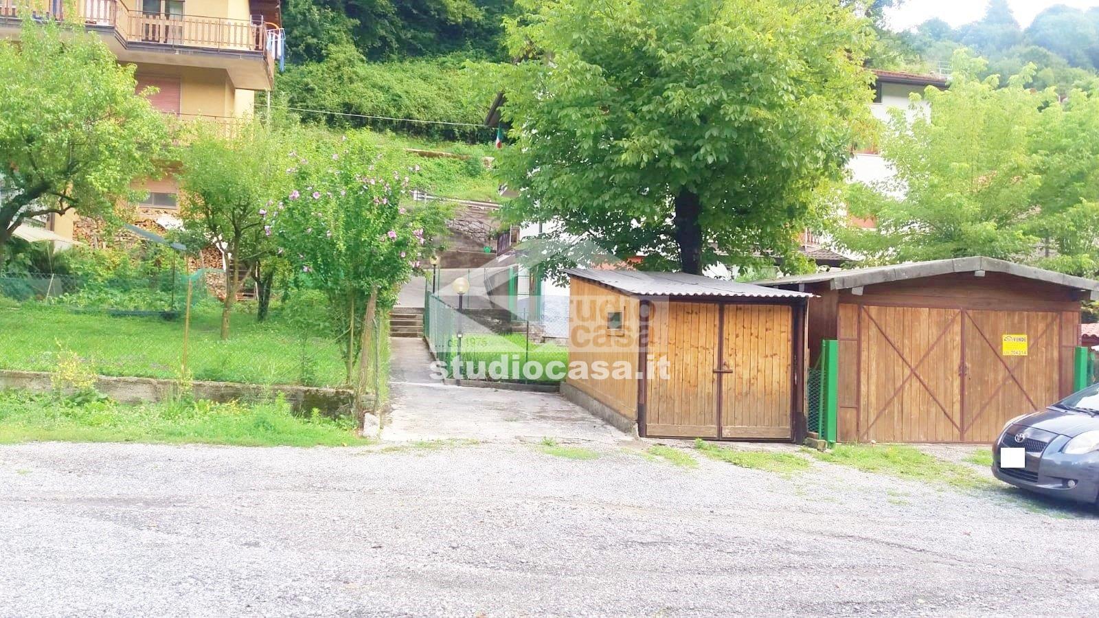 Appartamento in vendita a Gorno