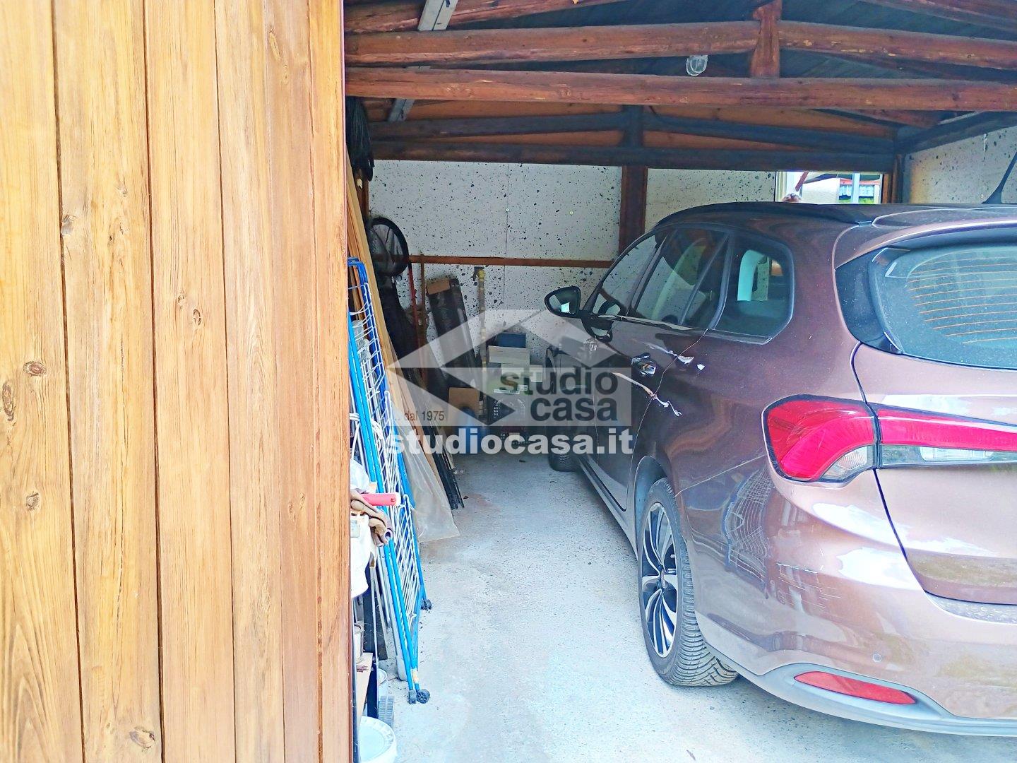Appartamento in vendita a Gorno