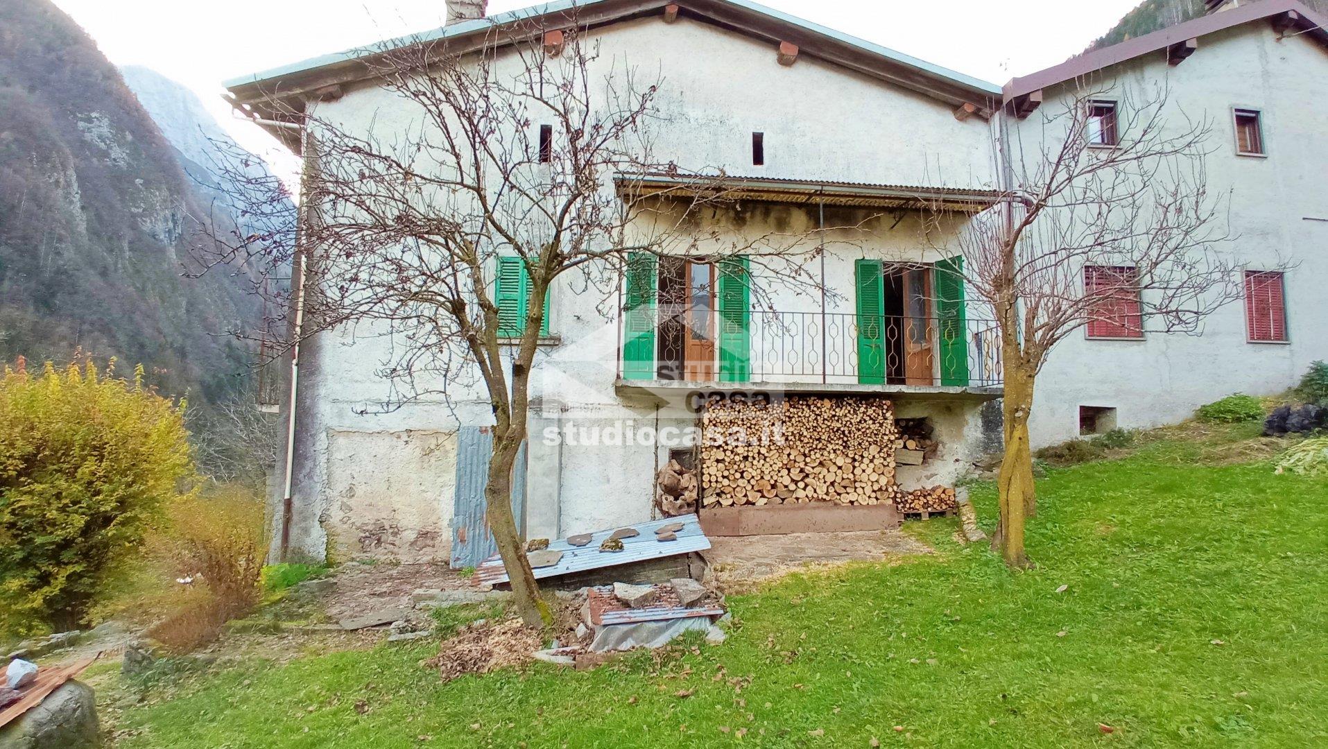 Cascina in vendita a Ardesio